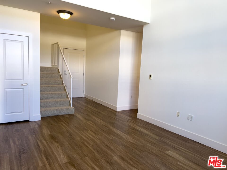 1040 Glendon Avenue, Unit 4145 Los Angeles, CA 90024 - Photo 4 of 36