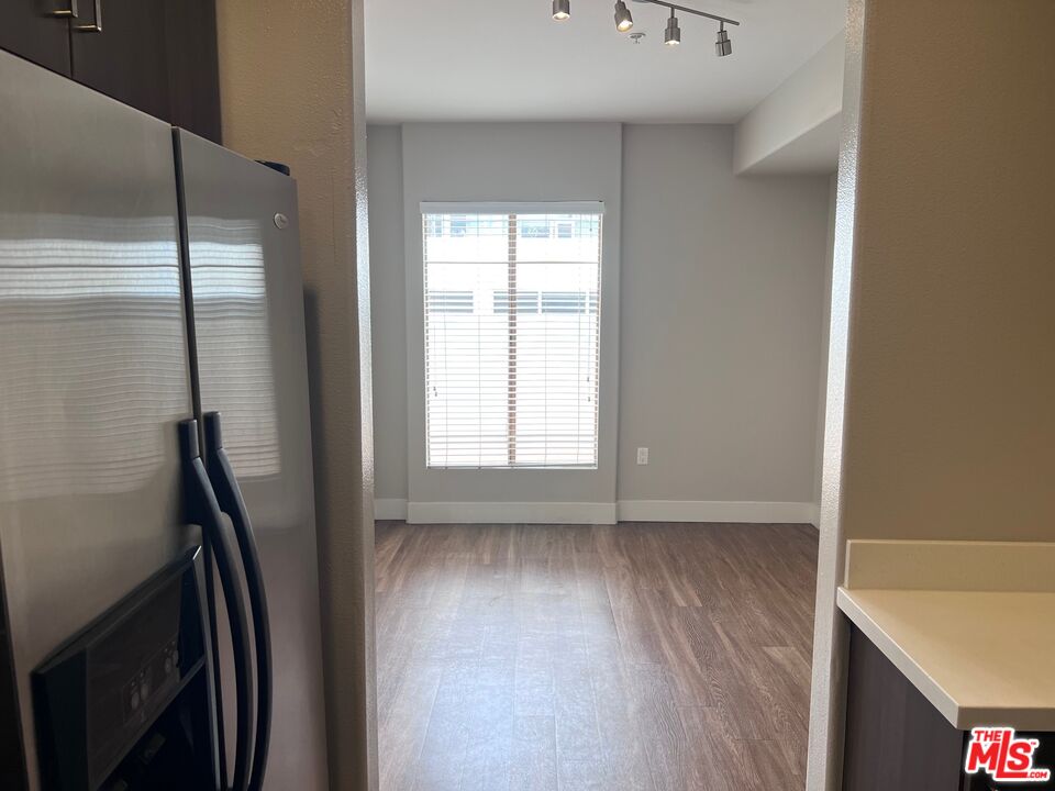 1040 Glendon Avenue, Unit 4145 Los Angeles, CA 90024 - Photo 9 of 36