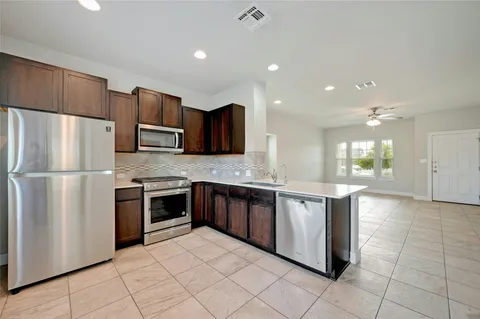 $1,795 | 121 Switchgrass Street, San Marcos, TX 78666