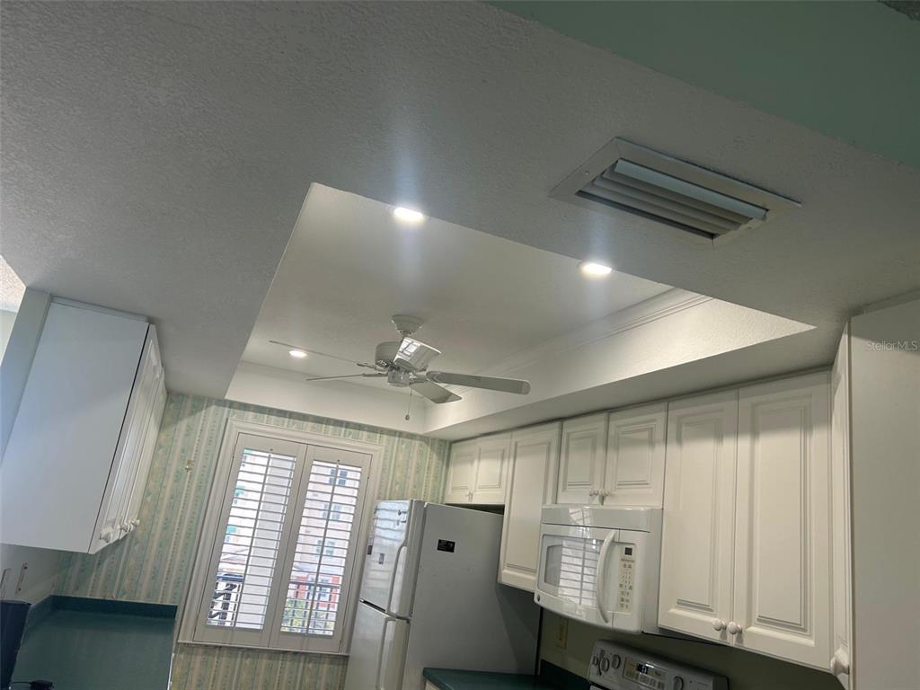 9011 Midnight Pass Road, Unit 426 Sarasota, FL 34242 - Photo 15 of 54