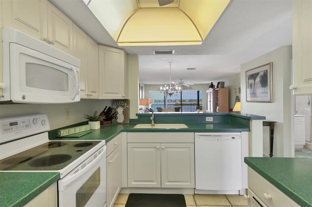 9011 Midnight Pass Road, Unit 426 Sarasota, FL 34242 - Photo 17 of 54