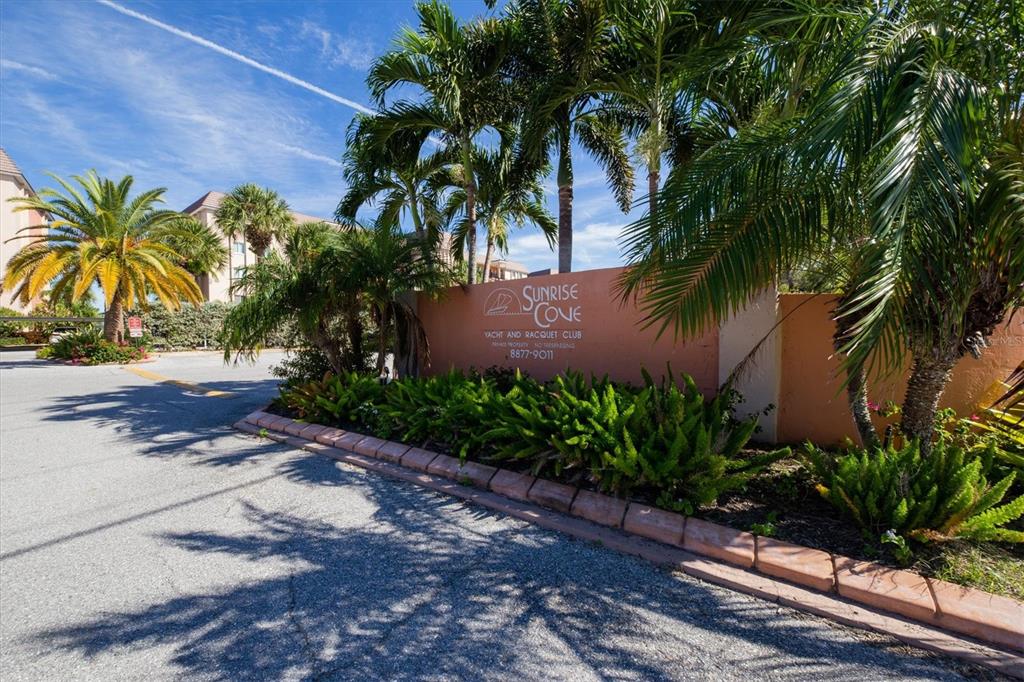 9011 Midnight Pass Road, Unit 426 Sarasota, FL 34242 - Photo 37 of 54