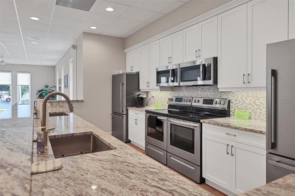 9011 Midnight Pass Road, Unit 426 Sarasota, FL 34242 - Photo 42 of 54