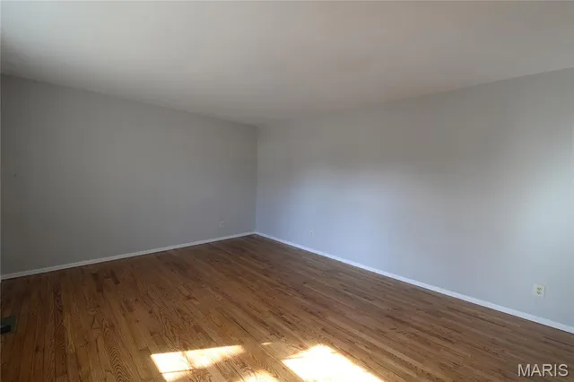 $2,500 | 1835 Ardmore Drive, Florissant, MO 63033