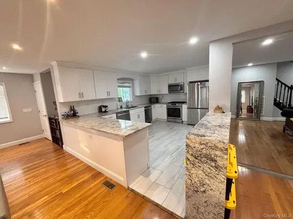 $1,299,000 | 1136 West Broadway, Hewlett, NY 11557