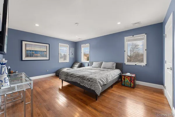 $1,299,000 | 1136 West Broadway, Hewlett, NY 11557