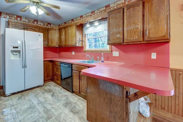 $342,000 | 103 Cedar Lane, Broadalbin, NY 12025