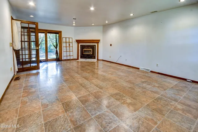 $342,000 | 103 Cedar Lane, Broadalbin, NY 12025