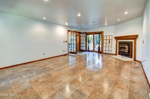 $342,000 | 103 Cedar Lane, Broadalbin, NY 12025