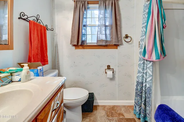 $342,000 | 103 Cedar Lane, Broadalbin, NY 12025