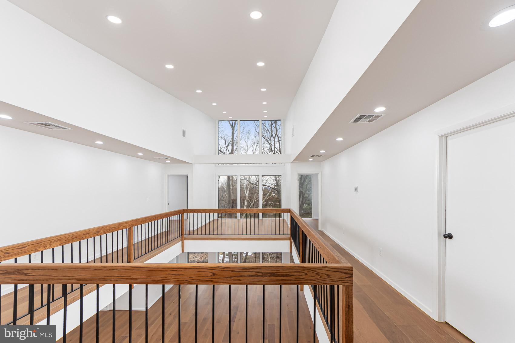 903 Ivy Hill Road Cockeysville, MD 21030 - Photo 8 of 95 Bright, airy space with modern design elements.