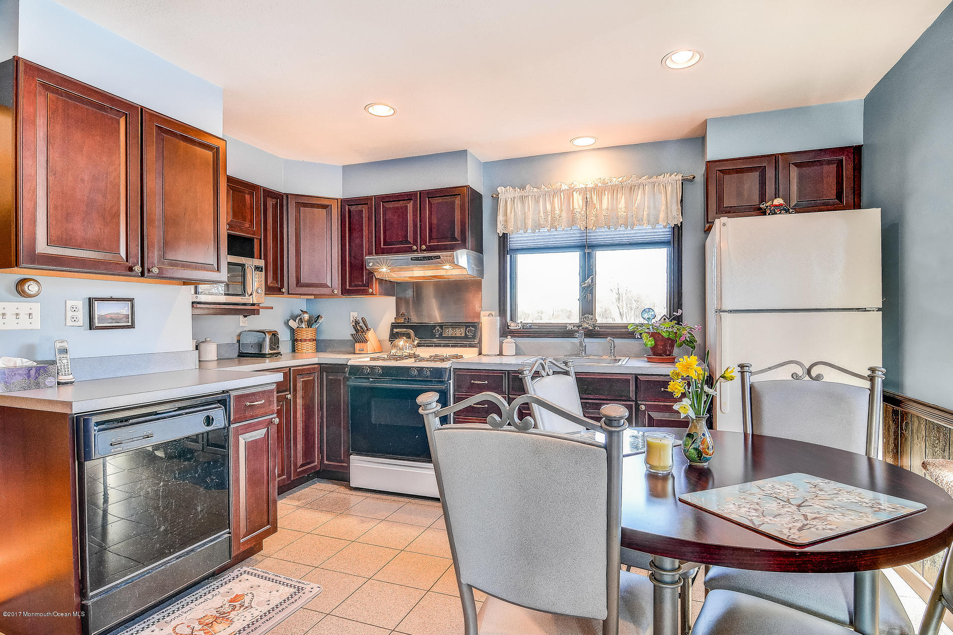 346 Brickyard Road Freehold, NJ 07728 - Photo 8 of 39 006_Kitchen