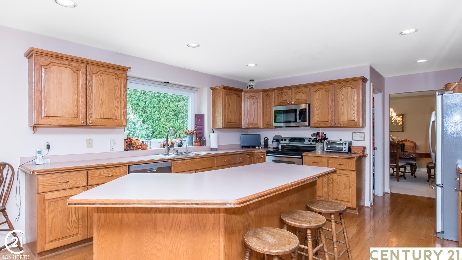 396 Oakbridge Drive Rochester, MI 48306 - Photo 36 of 99