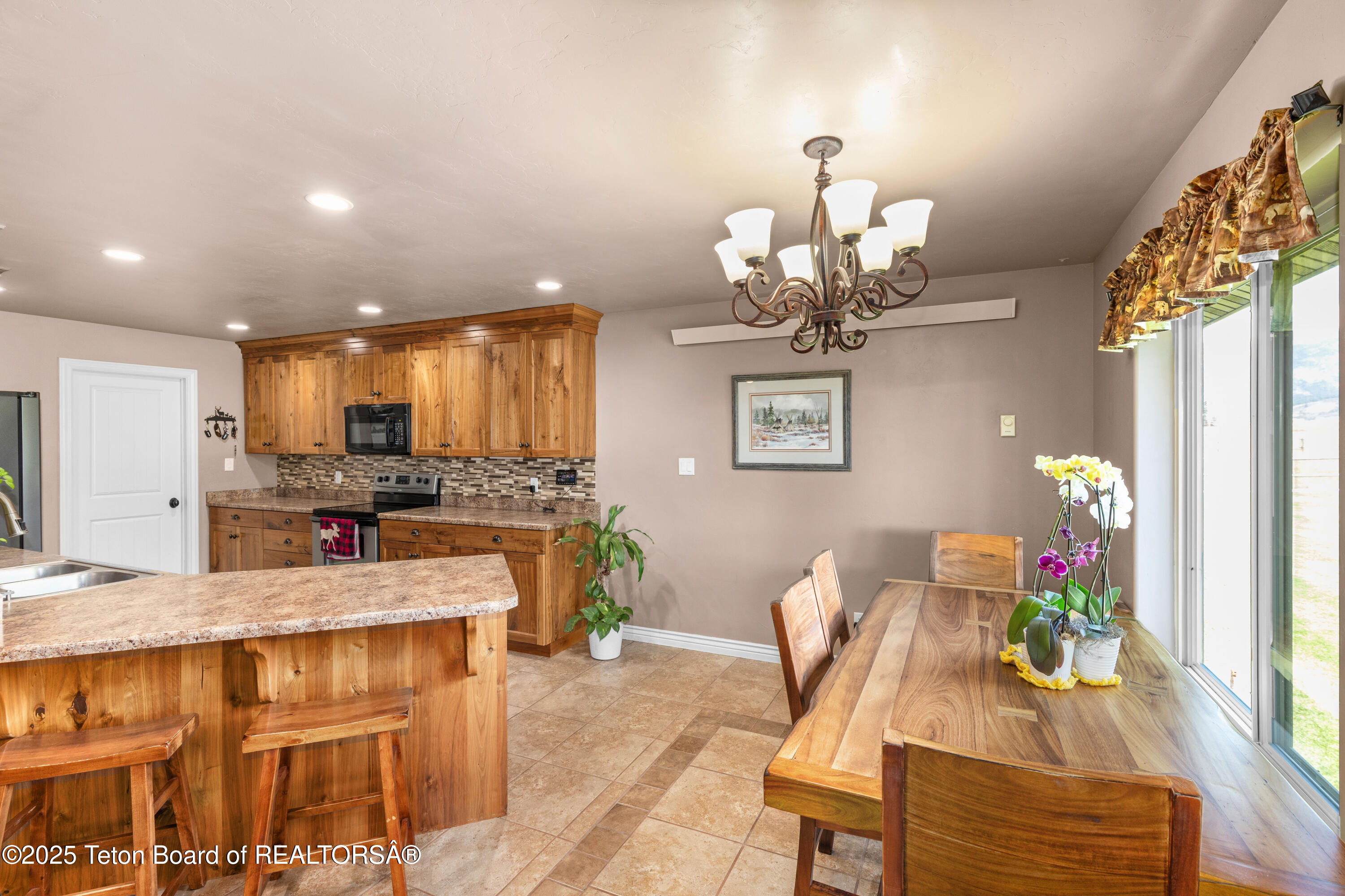 247 Freedom Lane Freedom, WY 83120 - Photo 5 of 57 247 Freedom Ln IMG_0727