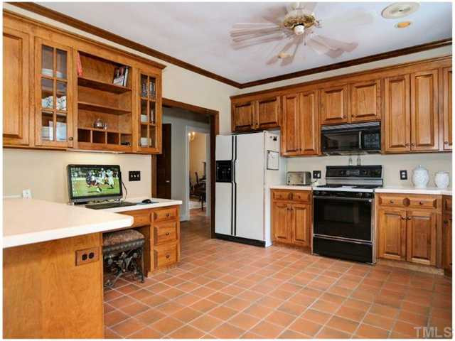 11913 Shooting Club Road Raleigh, NC 27613 - Photo 8 of 25 Kitchen