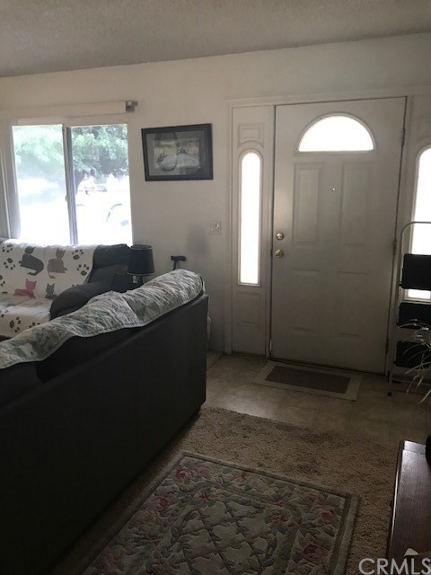 16088 Chestnut Street Hesperia, CA 92345 - Photo 2 of 9