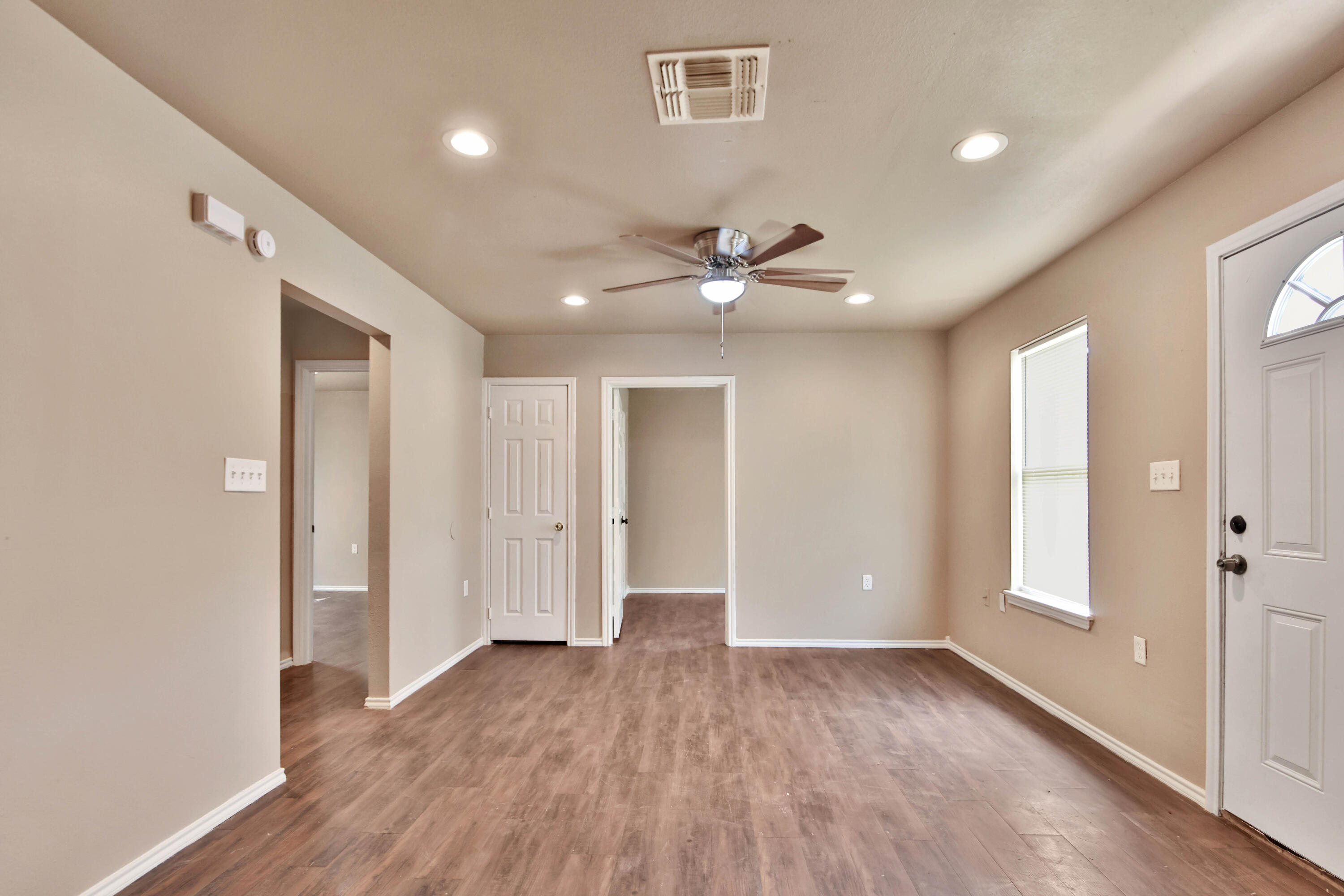 209 36th Street Lubbock, TX 79404 - Photo 6 of 19 IMG_3417