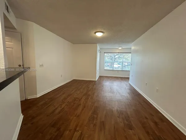 $2,000 | 12980 Vista Isles Drive, Unit 315, Sunrise, FL 33325