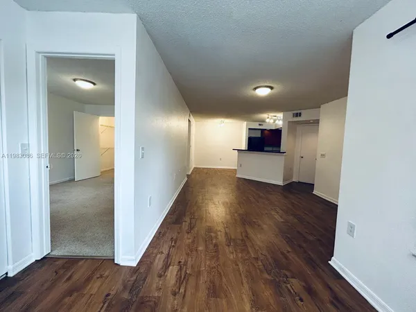 $2,000 | 12980 Vista Isles Drive, Unit 315, Sunrise, FL 33325
