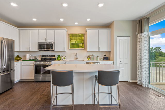 2014 Stuttle Road Batavia, IL 60510 - Photo 7 of 21