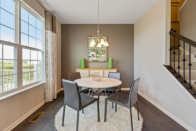 2014 Stuttle Road Batavia, IL 60510 - Photo 9 of 21