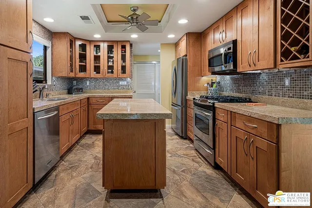 $679,000 | 1371 Tiffany Circle South, Palm Springs, CA 92262