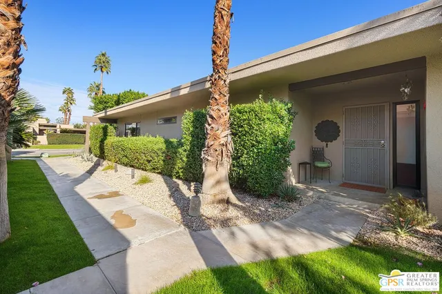 $679,000 | 1371 Tiffany Circle South, Palm Springs, CA 92262