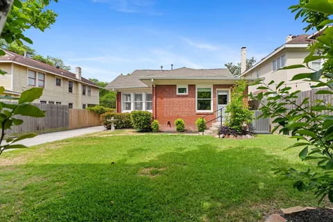 $875,000 | 3206 Morrison Street, Houston, TX 77009