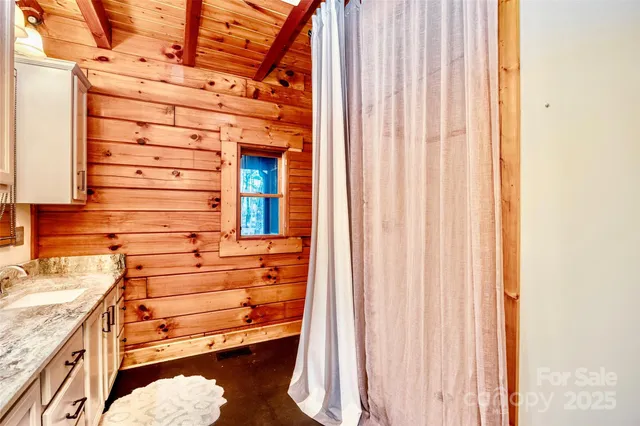 $749,500 | 242 Morninglow Drive, Winnsboro, SC 29180