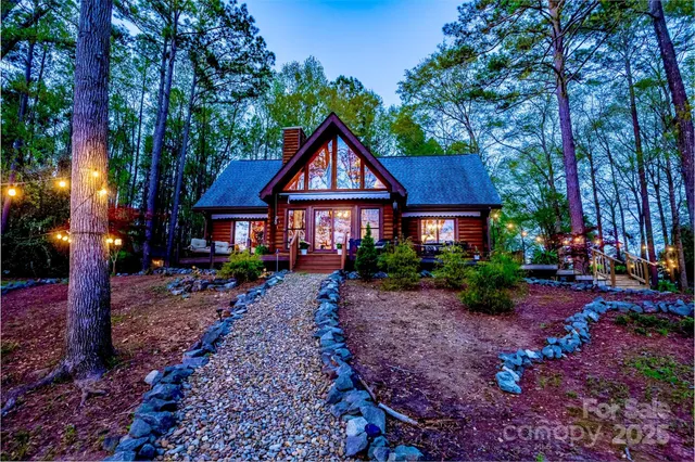 $749,500 | 242 Morninglow Drive, Winnsboro, SC 29180