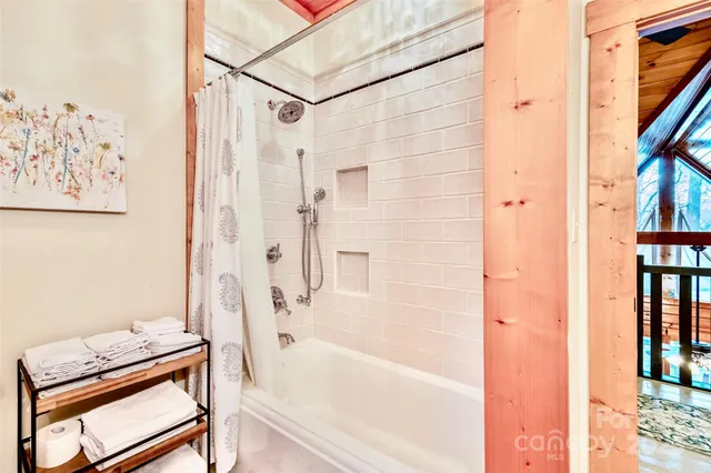 $749,500 | 242 Morninglow Drive, Winnsboro, SC 29180