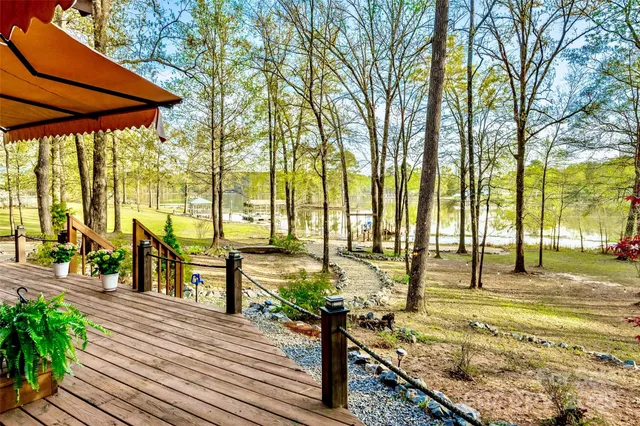 $749,500 | 242 Morninglow Drive, Winnsboro, SC 29180