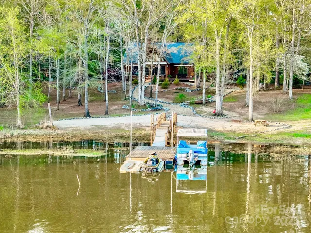 $749,500 | 242 Morninglow Drive, Winnsboro, SC 29180