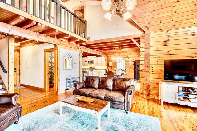 $749,500 | 242 Morninglow Drive, Winnsboro, SC 29180