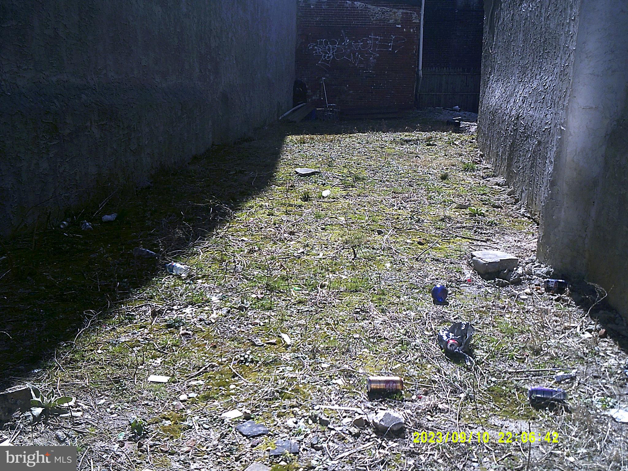 5924 Market Street Philadelphia, PA 19139 - Photo 2 of 3 a view of wooden door