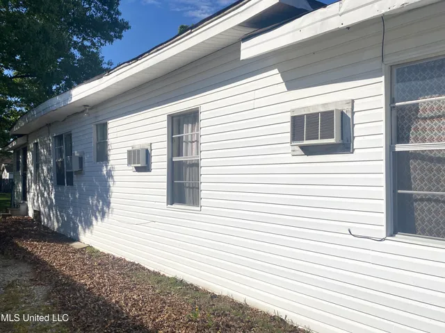 $55,000 | 810 South Edwards Avenue, Clarksdale, MS 38614