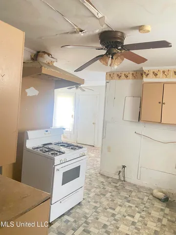 $55,000 | 810 South Edwards Avenue, Clarksdale, MS 38614