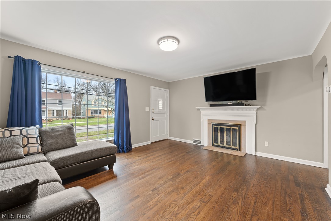 3944 Bluestone Road Cleveland Heights, OH 44121 - Photo 11 of 35