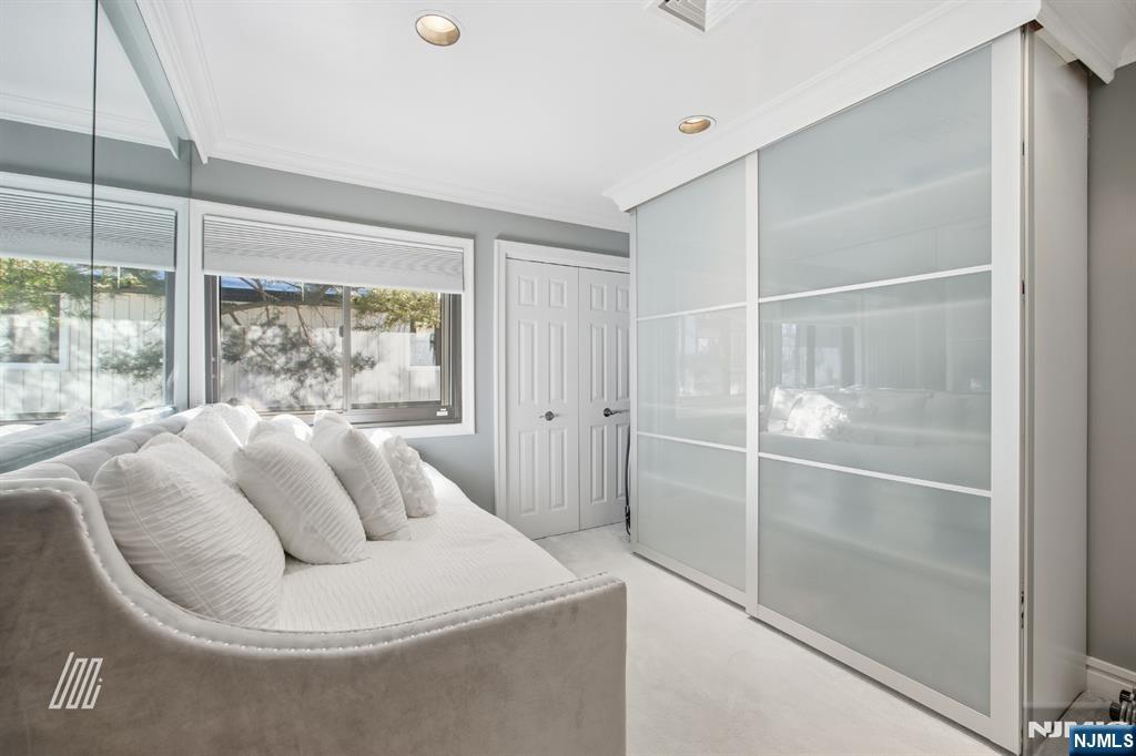 1511 John Street Fort Lee, NJ 07024 - Photo 19 of 25