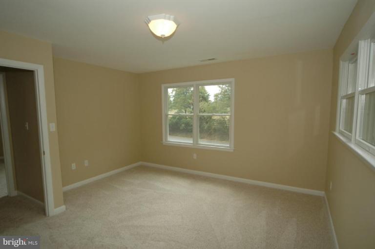40264 Braddock Road Aldie, VA 20105 - Photo 11 of 19 Bedroom #2