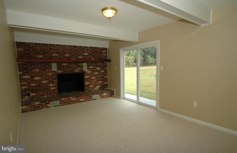 40264 Braddock Road Aldie, VA 20105 - Photo 13 of 19 Recreation Room