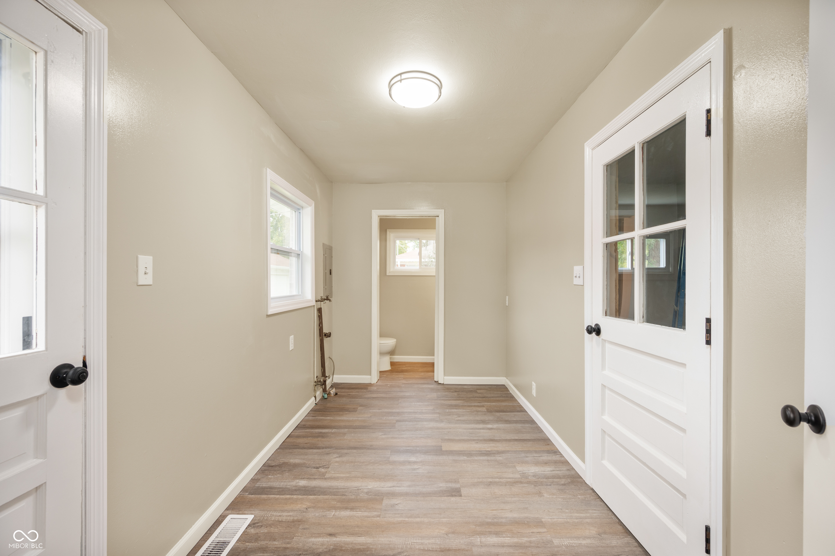 2536 East Thompson Road Indianapolis, IN 46227 - Photo 17 of 19 Gallery Image 17