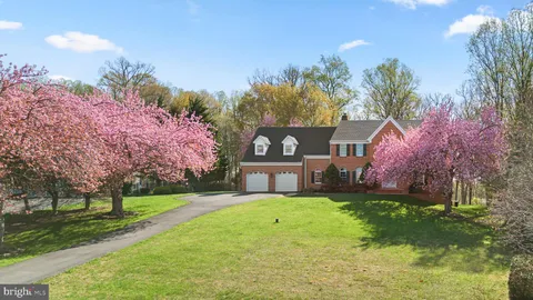 $1,299,000 | 18117 Hayloft Drive, Derwood, MD 20855