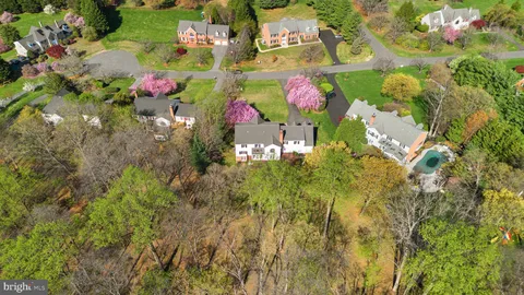 $1,299,000 | 18117 Hayloft Drive, Derwood, MD 20855