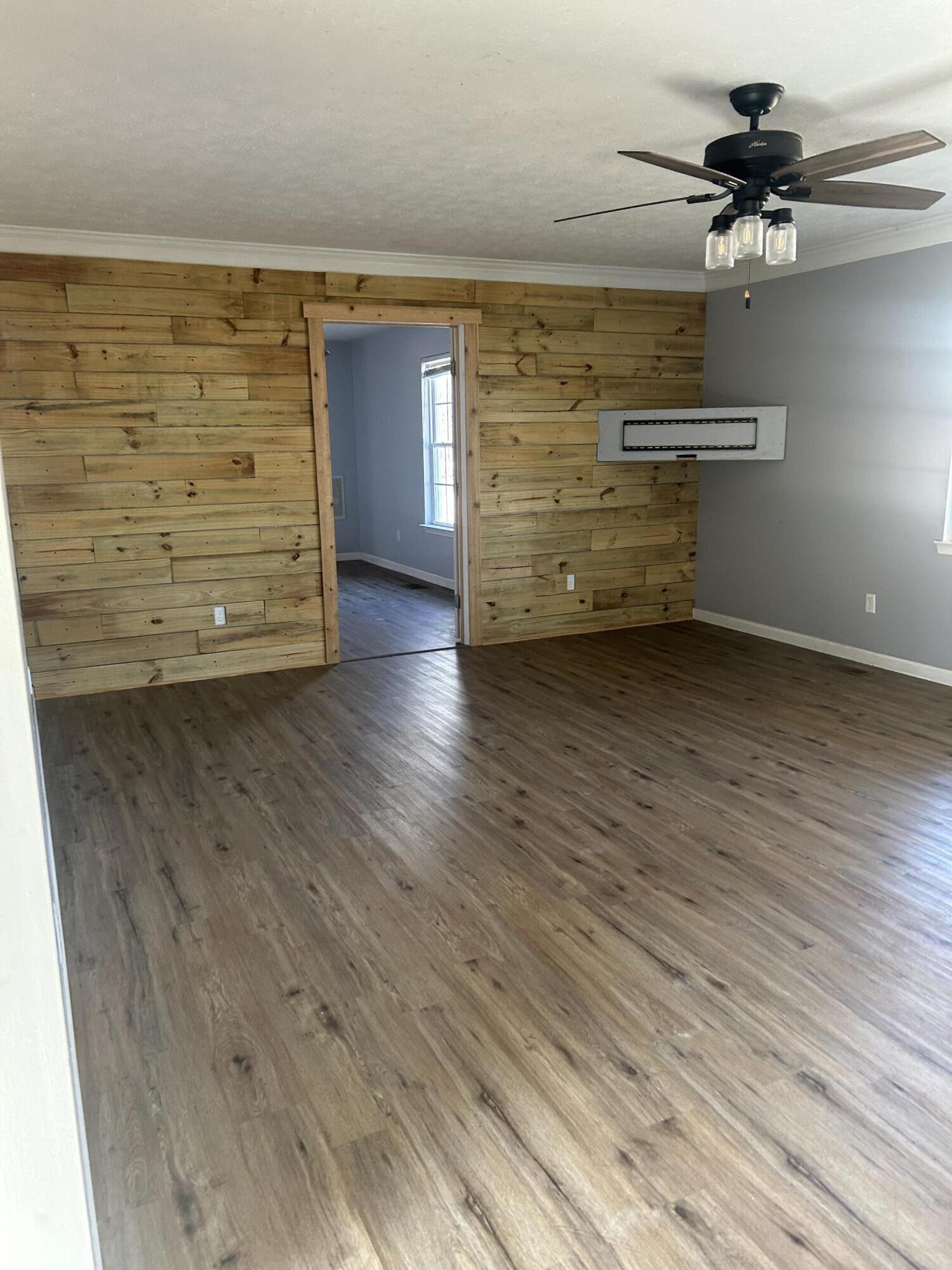 2507 Hendon Road Graysville, TN 37338 - Photo 4 of 18 IMG_4552