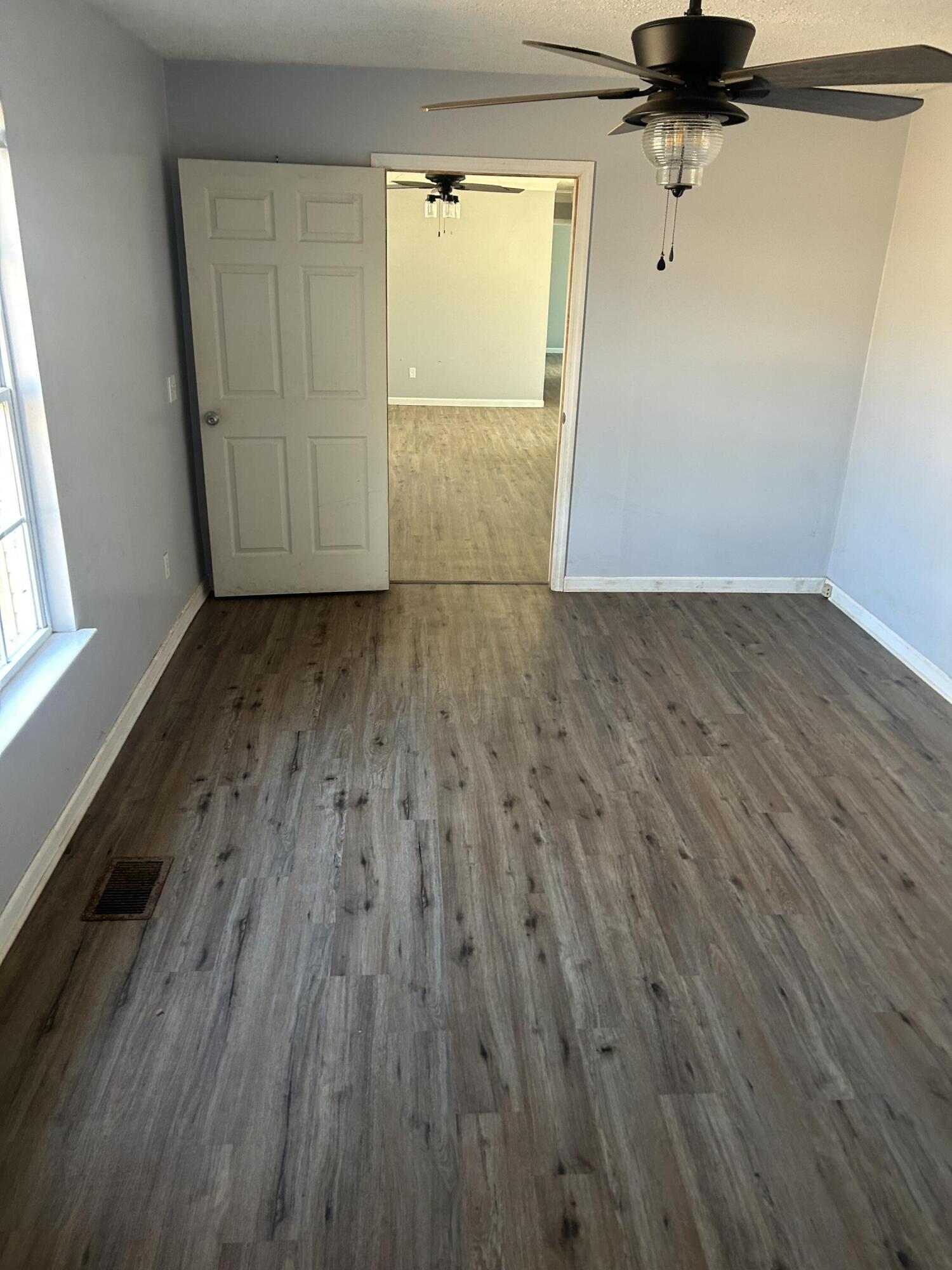 2507 Hendon Road Graysville, TN 37338 - Photo 8 of 18 IMG_4564