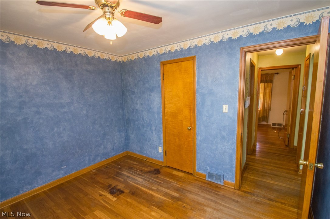 17702 Libby Road Maple Heights, OH 44137 - Photo 19 of 33