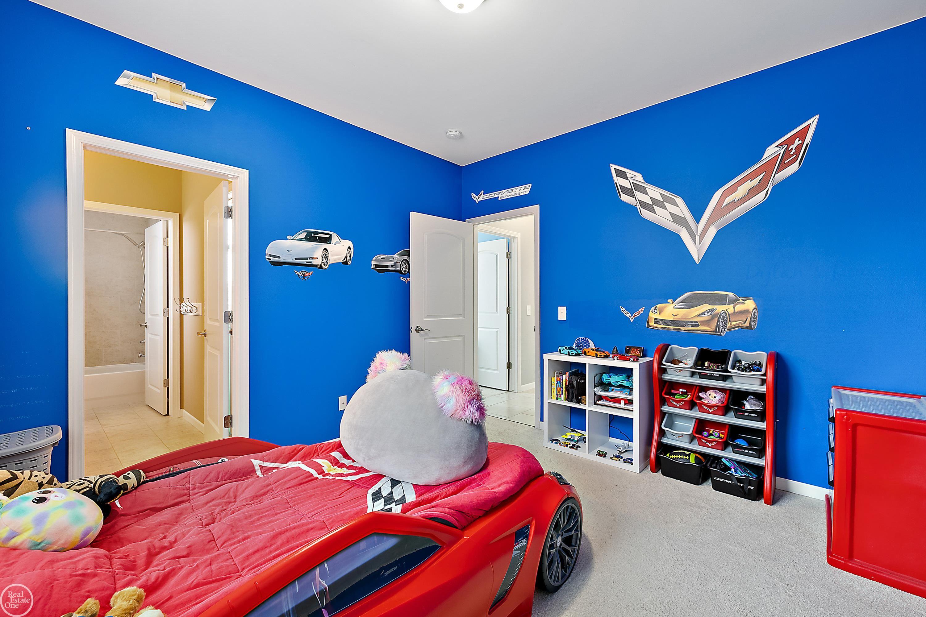 16389 Moore Park Road Macomb, MI 48044 - Photo 37 of 57 50110602-36.JPG