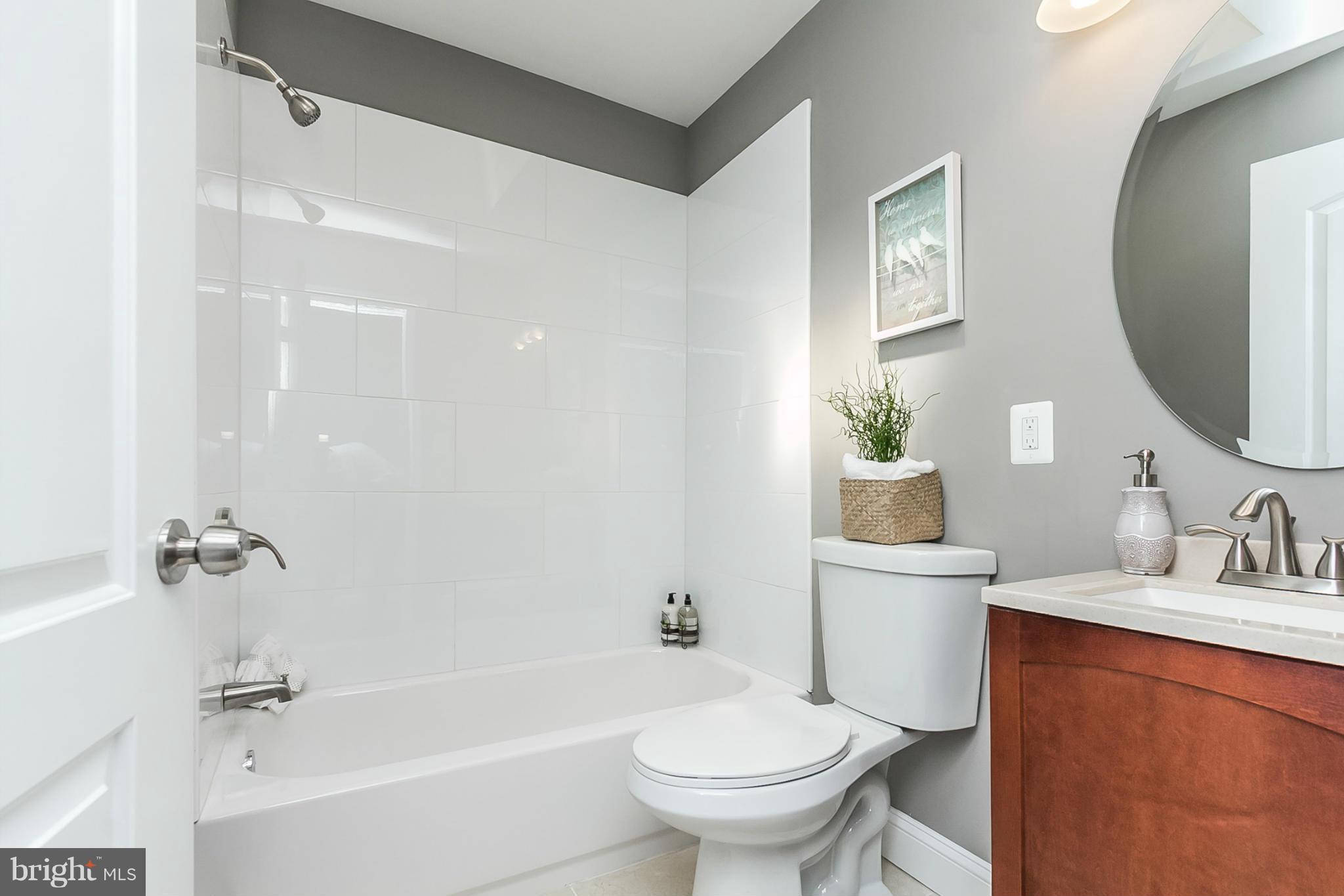 7037 Dunbar Road Baltimore, MD 21222 - Photo 19 of 29 Bath