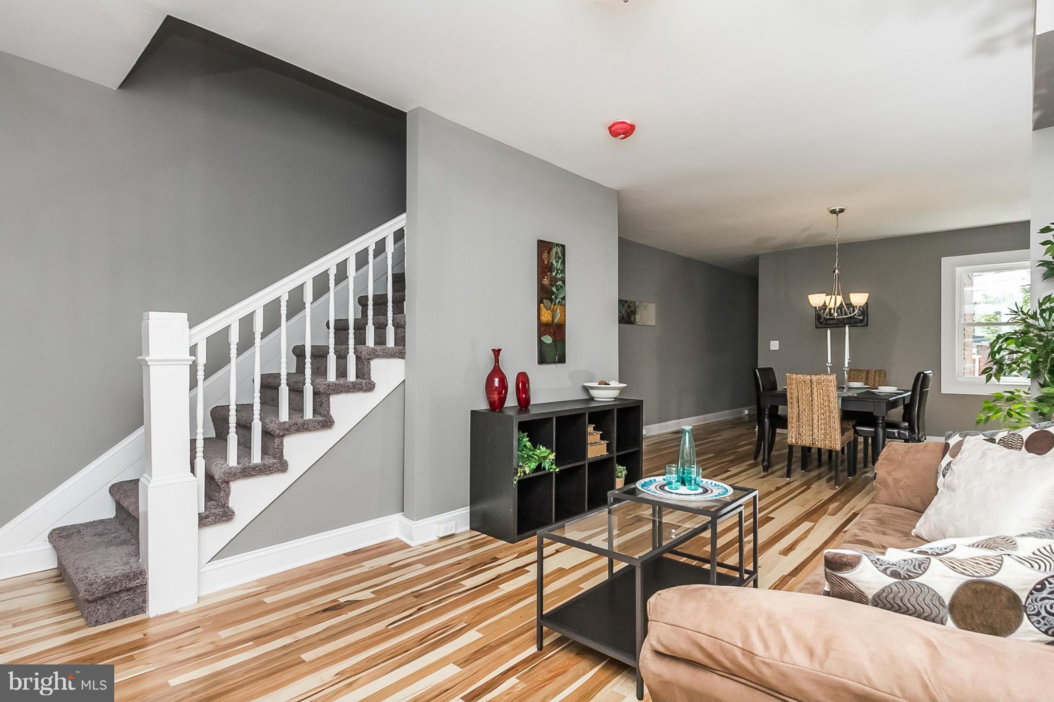 7037 Dunbar Road Baltimore, MD 21222 - Photo 7 of 29 Living Room